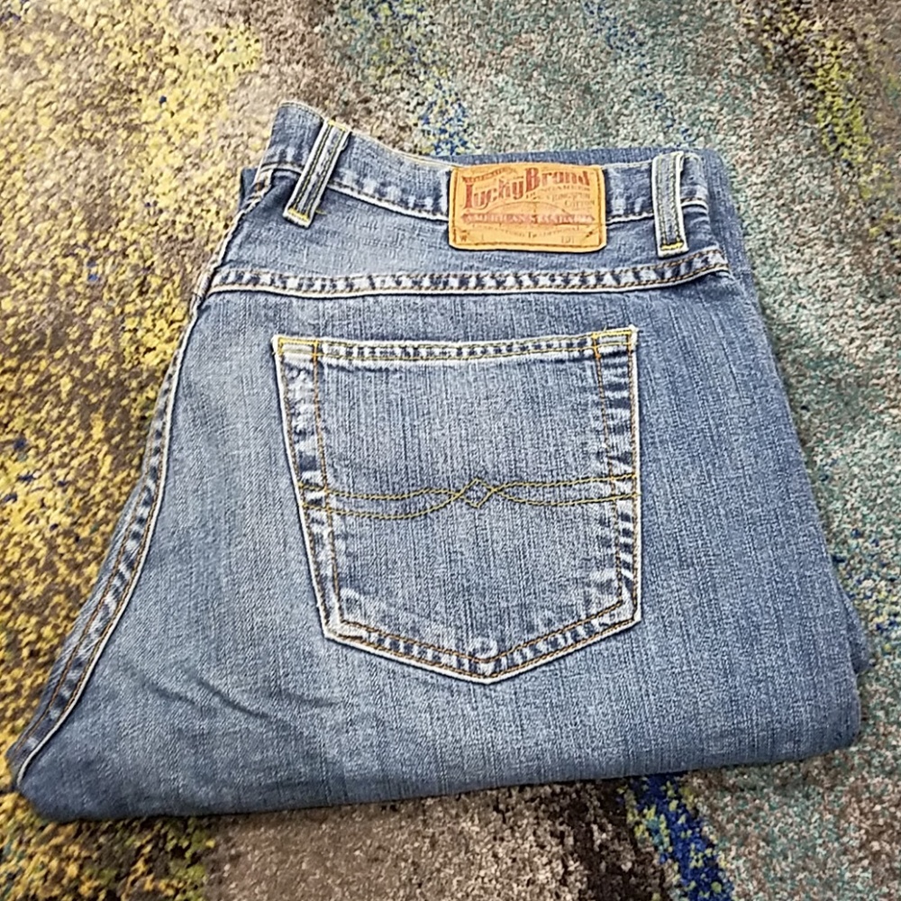 Lucky womens button fly jeans 12/31"